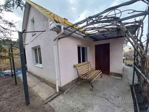 Дом в Крым, Симферопольский район, с. Чистенькое ул. Свиридова, 37А ...