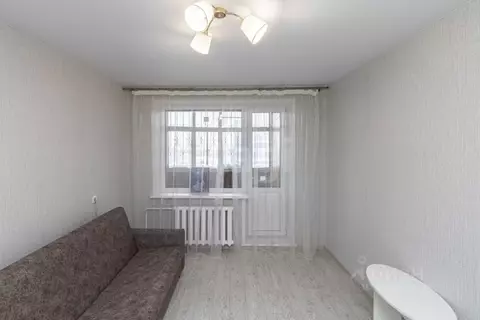 3-к кв. Тюменская область, Тюмень ул. 50 лет Октября, 54 (63.5 м)