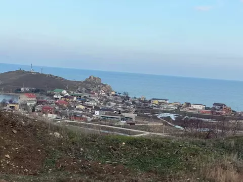 Участок в Крым, Ленинский район, Войковское с/пос, с. Курортное ул. ...