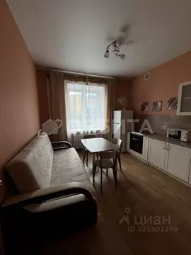 1-к кв. Тюменская область, Тюмень 6-й мкр, ул. Валерии Гнаровской, ...