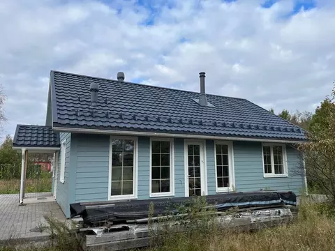 Дом в Ленинградская область, Выборгский район, Полянское с/пос, пос. ...
