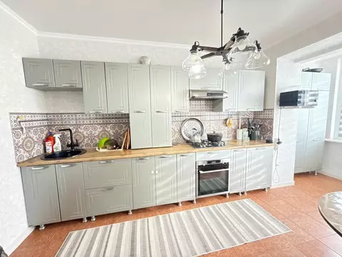 3-к кв. Астраханская область, Астрахань ул. Ахшарумова, 163А (82.2 м)