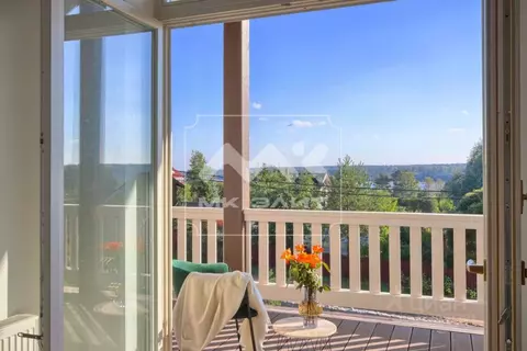 Дом в Ленинградская область, Приозерский район, Громовское с/пос, ...