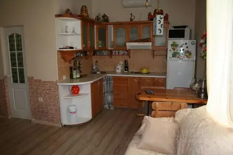 Дом в Крым, Евпатория Весна садовое товарищество,  (80 м)