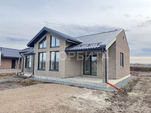 Дом в Тюменская область, Тюменский муниципальный округ, с. Чикча, ...