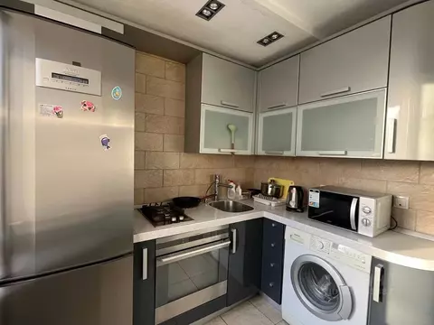 2-к кв. Москва ул. Василисы Кожиной, 8К3 (39.2 м)