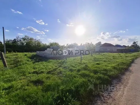 Участок в Саратовская область, пос. Ивановский ул. Почтовая, 19 (11.42 ...