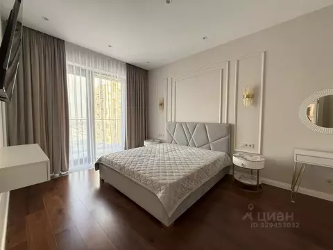 2-к кв. Москва наб. Марка Шагала, 11к2 (79.0 м)