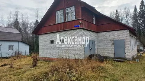 Дом в Ленинградская область, Выборгский район, Рощинское городское ...