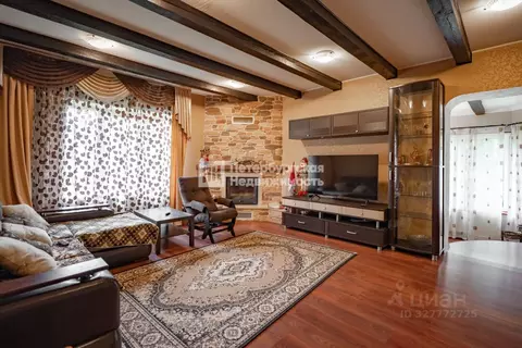 Дом в Ленинградская область, Гатчинский муниципальный округ, Кобрино ...