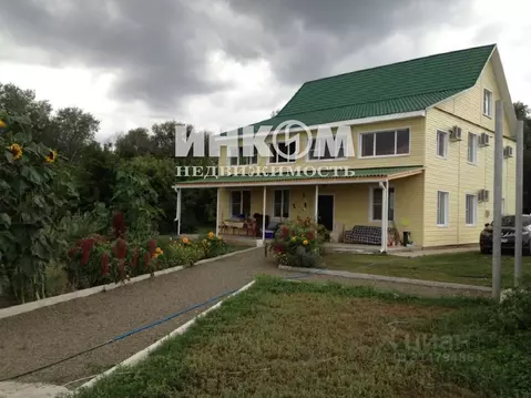 Дом в Волгоградская область, Серафимовичский район, Бобровское с/пос, ...