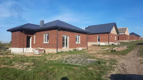 Дом в Воронежская область, Семилукский район, с. Девица ул. ...