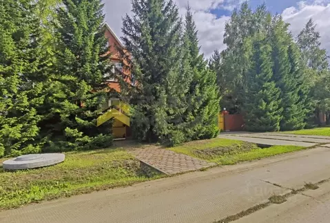 Коттедж в Омская область, Омск ул. 7-я Любинская, 24 (385 м)