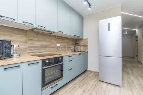 2-к кв. Ханты-Мансийский АО, Сургут Игоря Киртбая ул., 28 (71.0 м)