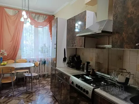 3-к кв. Оренбургская область, Орск Новый город мкр, пер. Музыкальный, ...