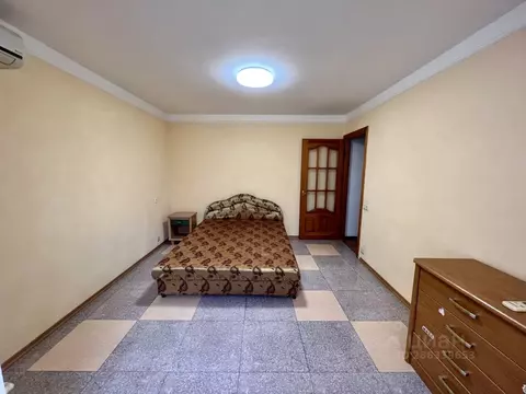 3-к кв. Севастополь просп. Генерала Острякова, 238 (67.0 м)