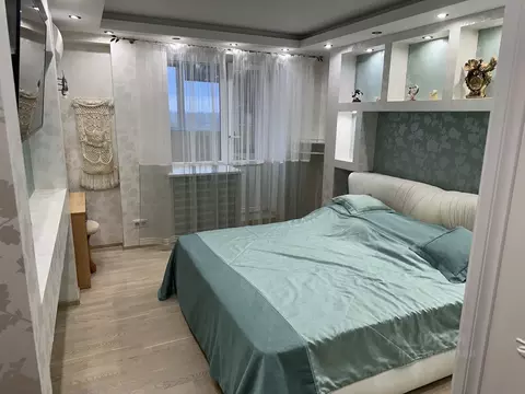 2-к кв. Санкт-Петербург ул. Рихарда Зорге, 4к1 (75.0 м)