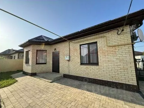 Дом в Ростовская область, Ростов-на-Дону Зрелищная ул. (105 м)