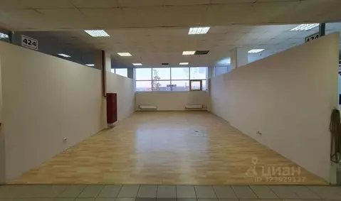 Торговая площадь в Санкт-Петербург Варшавская ул., 3к1 (535 м)