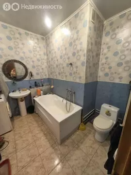 3-комнатная квартира: Каменск-Уральский, улица Строителей, 25 (66.9 м)