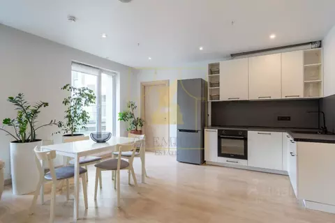 2-к кв. Санкт-Петербург Социалистическая ул., 21 (100.0 м)