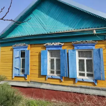 Дом в Волгоградская область, Калачевский район, Ляпичевское с/пос, ...