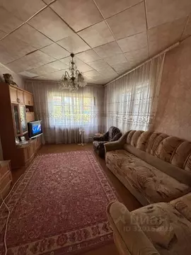 Дом в Ставропольский край, Новоалександровск ул. Калинина (90 м)