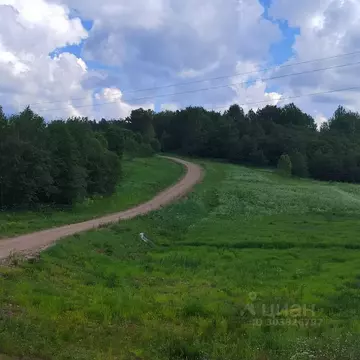 Участок в Смоленская область, Гагаринское с/пос, д. Запрудня ул. ...