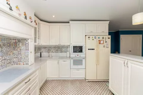 3-к кв. Тюменская область, Тюмень Широтная ул., 189к1 (92.0 м)