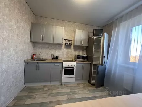 2-к кв. Тюменская область, Тюмень ул. Мельникайте, 2к14 (58.4 м)