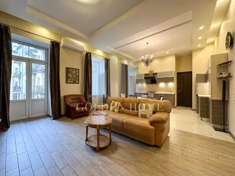 3-к кв. Санкт-Петербург ул. Белинского, 5 (90.0 м)