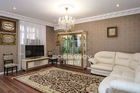 3-к кв. Омская область, Омск ул. Булгакова, 2 (110.0 м)