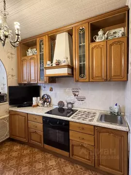 3-к кв. Москва ул. Пивченкова, 1К3 (63.0 м)