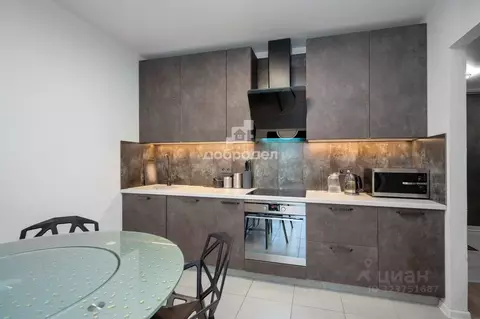 3-к кв. Свердловская область, Екатеринбург пер. Полимерный, 9 (88.4 м)