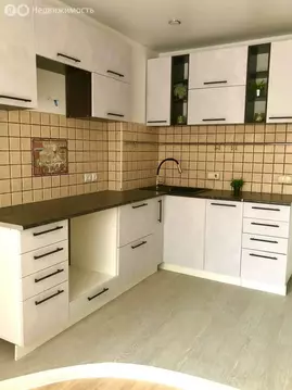 3-комнатная квартира: Оренбург, улица Чкалова, 55 (63 м)