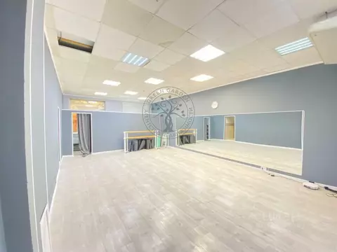 Торговая площадь в Свердловская область, Екатеринбург ул. Каменотесов, ...