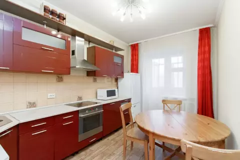 2-к кв. Тюменская область, Тюмень ул. Пермякова, 63 (66.7 м)