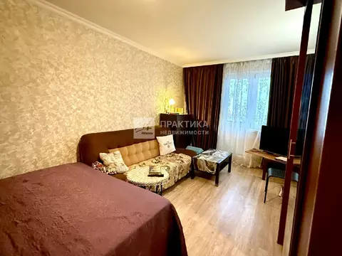 Продается 2-комнатная квартира