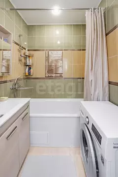 2-к кв. Тюменская область, Тюмень ул. Бориса Житкова, 7 (49.1 м)