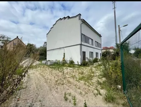 Дом в Калининградская область, Калининград Семипалатинская ул. (420 м)