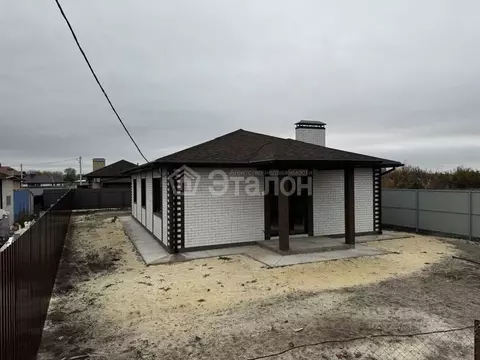 Дом в Волгоградская область, Краснослободск Среднеахтубинский район, ...