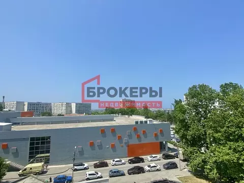 3-к кв. Севастополь ул. Генерала Хрюкина, 4 (70.0 м)