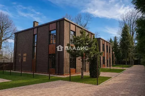 Продается коттедж в пгт Лесной Городок