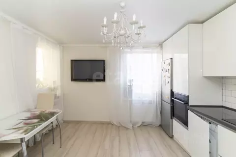 2-к кв. Тюменская область, Тюмень ул. Михаила Сперанского, 33 (57.0 м)