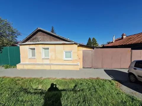 Дом в Свердловская область, Екатеринбург ул. Димитрова, 67 (40 м)