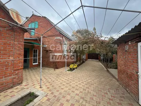 Дом в Краснодарский край, Щербиновский район, Шабельское с/пос, с. ...