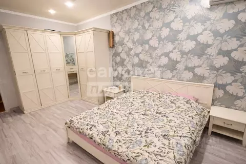 2-к кв. Курская область, Курск просп. Вячеслава Клыкова, 8 (71.5 м)