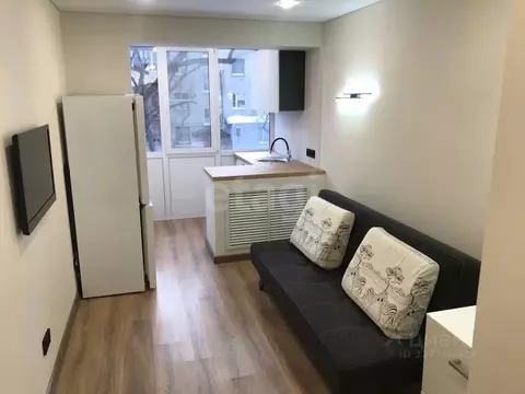 Студия Тюменская область, Тюмень ул. Седова, 66 (15.0 м)