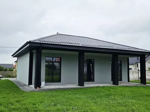 Дом в Калининградская область, Гурьевский муниципальный округ, пос. ...