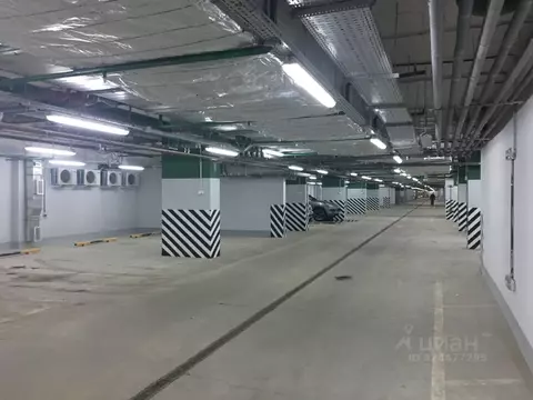 Гараж в Москва Ходынский бул., 2 (18 м)